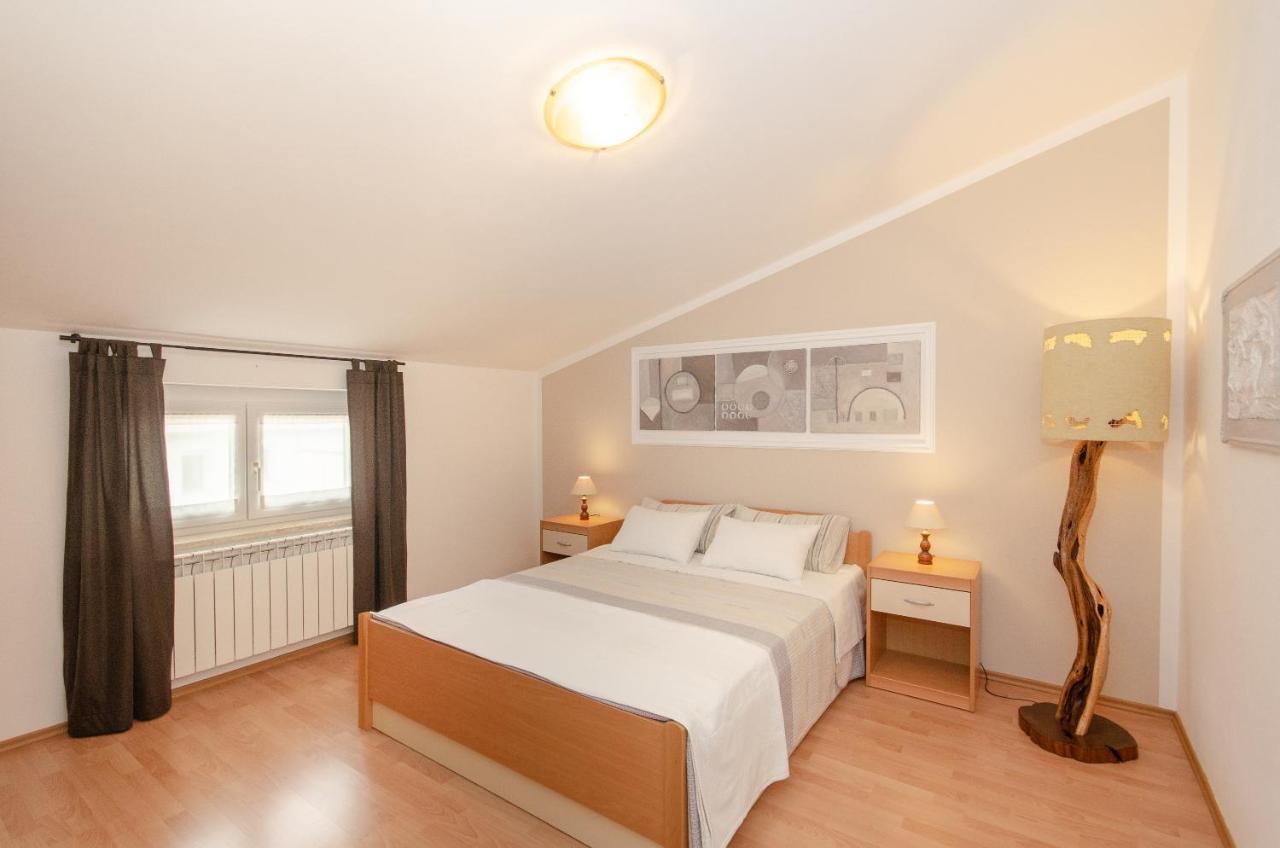 Amfora Apartment *