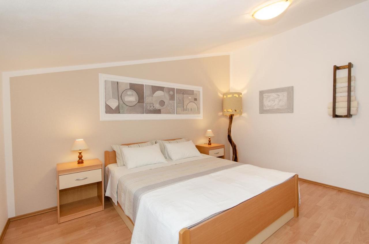 Amfora Apartment *