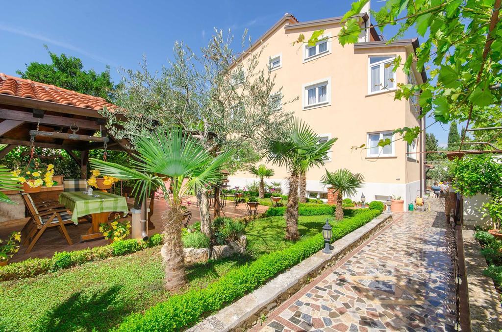 Apartment Amfora