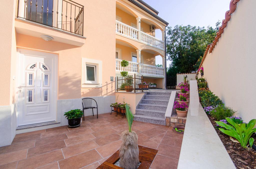 Apartment Amfora *
