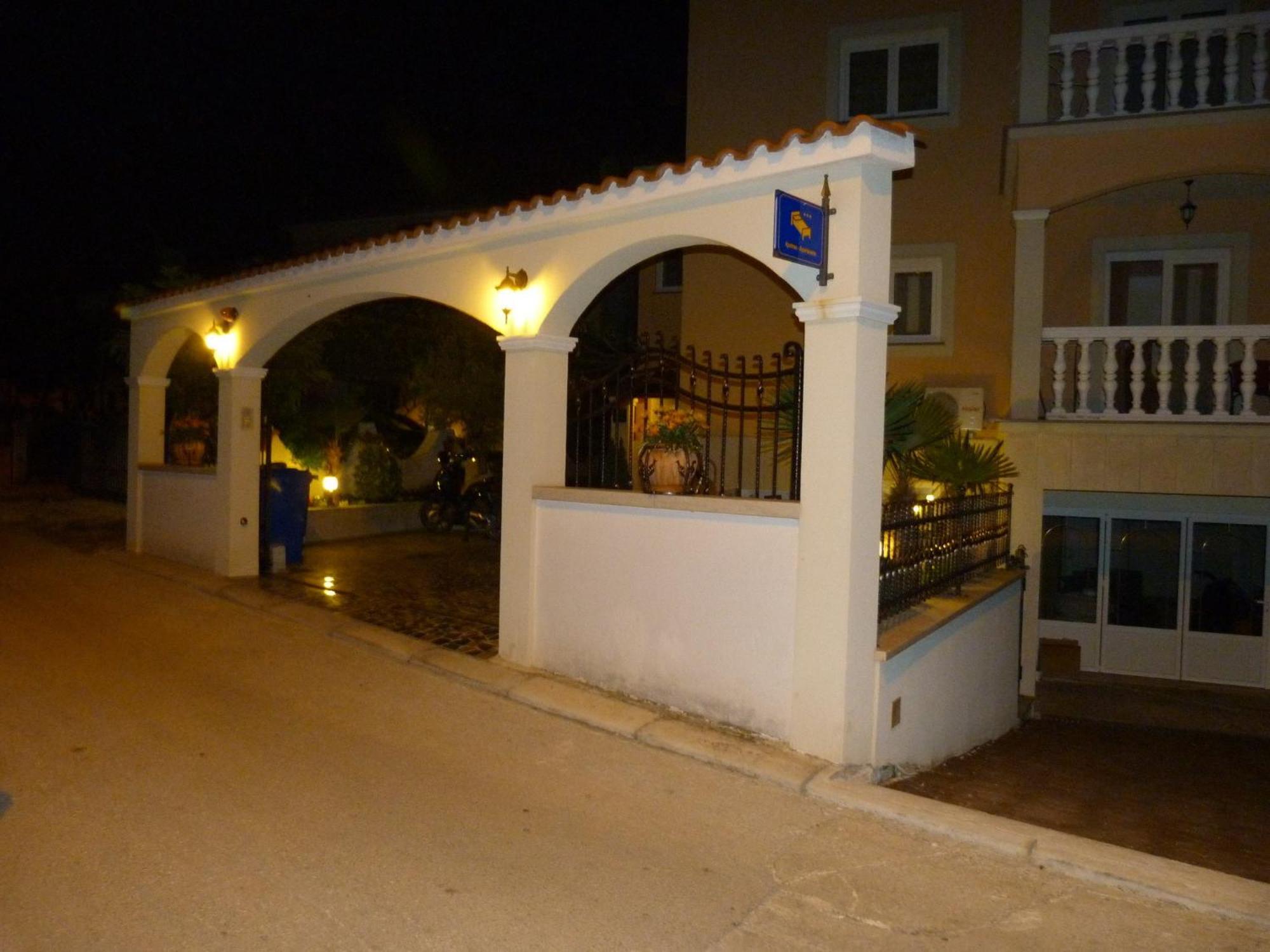 Apartment Amfora *